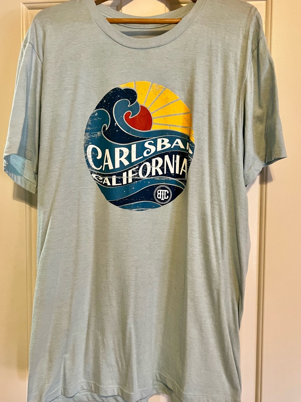 Men's Light Blue Carlsbad California Retro Wave Sunset Surf T-Shirt - Size XL